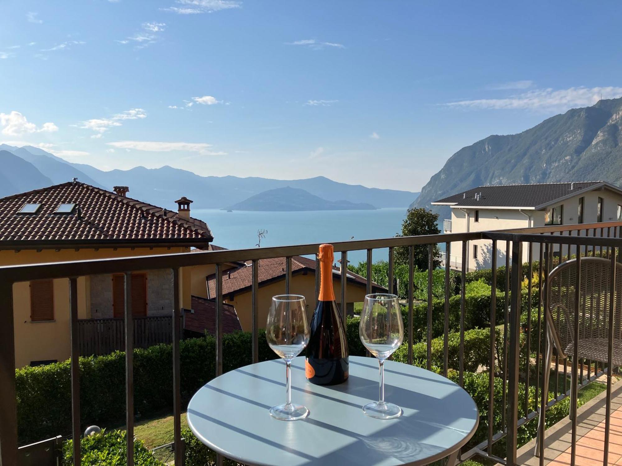 Happy Guest Apartments - Lake View And Pool 里瓦迪索尔托 外观 照片